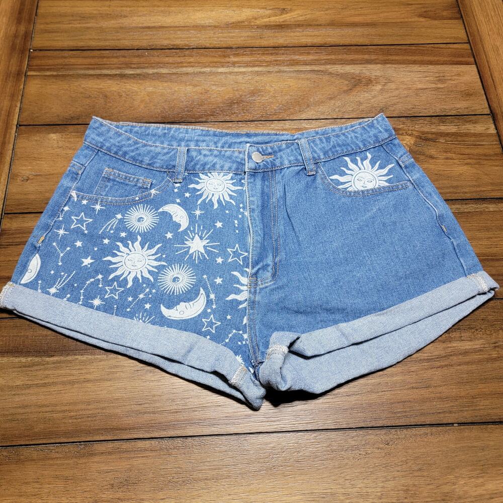 Shein Curve Denim Shorts w/ Celestial Print - Size 0XL